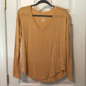 American Eagle super soft mustard yellow tee